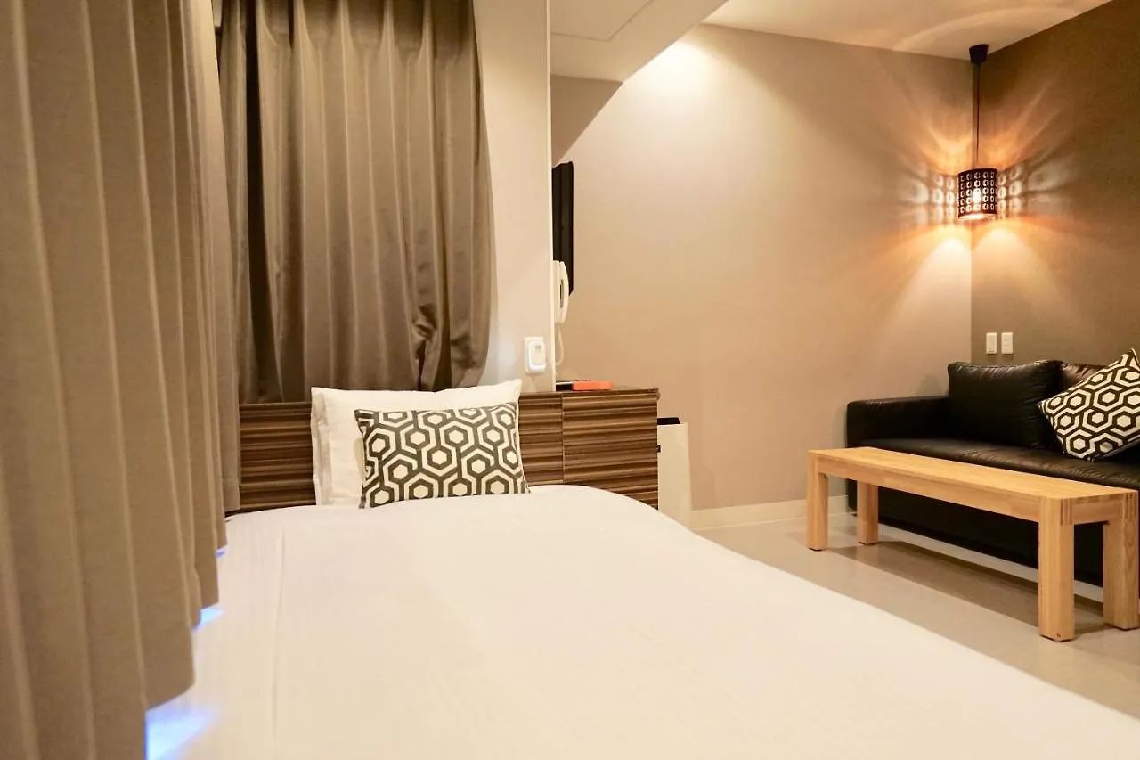 Hotel 88 Shinsaibashi Osaka 3*,