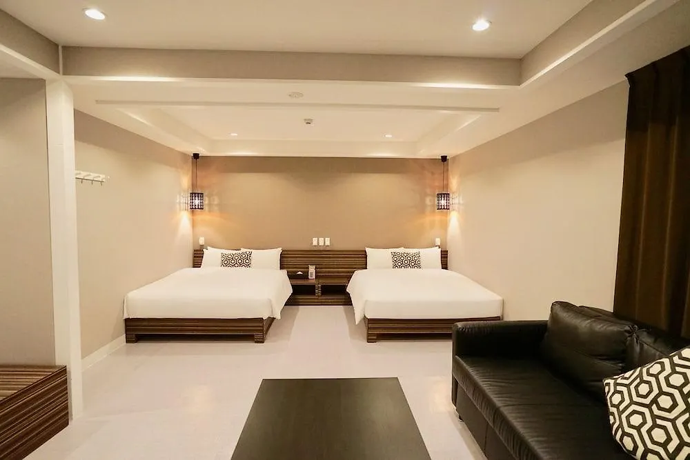 Hotel 88 Shinsaibashi Osaka 3*,